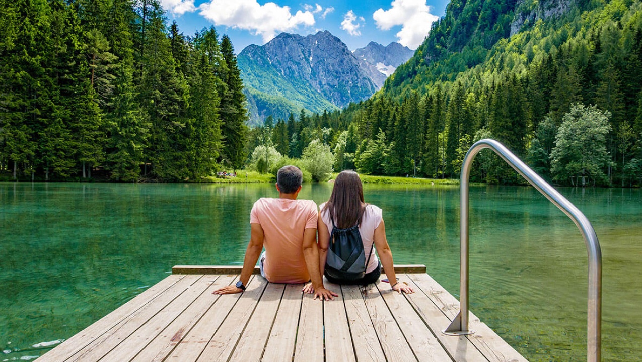 EkPlus9 Live Casino – Real Dealers Streaming 24/7 in HD